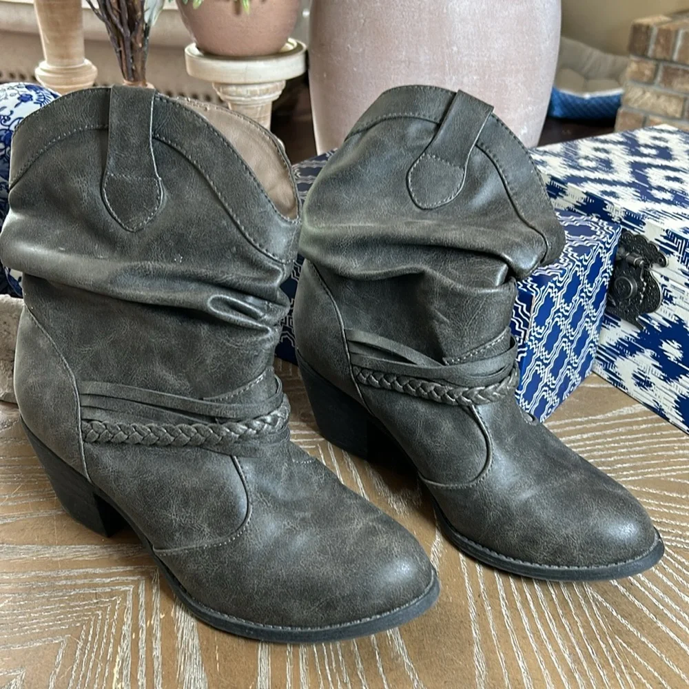 Women Charcoal Gray Western Paper Bag Ankle Booties Boots Size 8